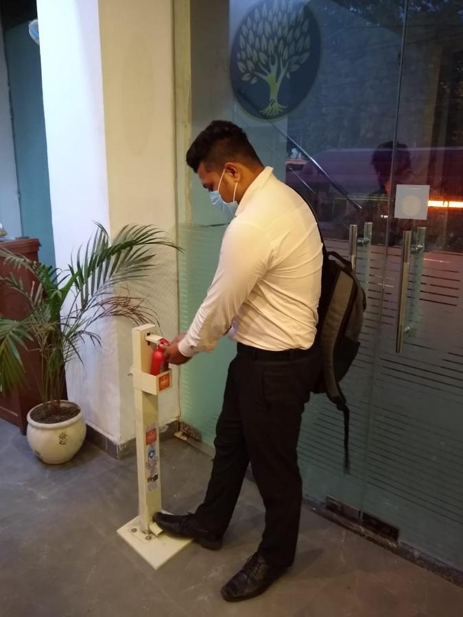 Airport Hotel Tashree Nuova Delhi Esterno foto