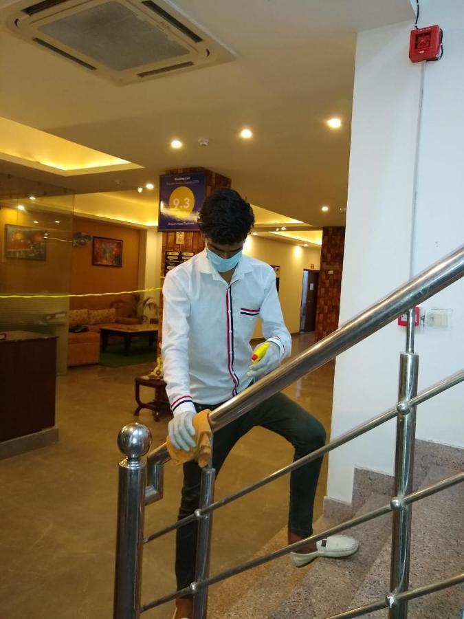 Airport Hotel Tashree Nuova Delhi Esterno foto