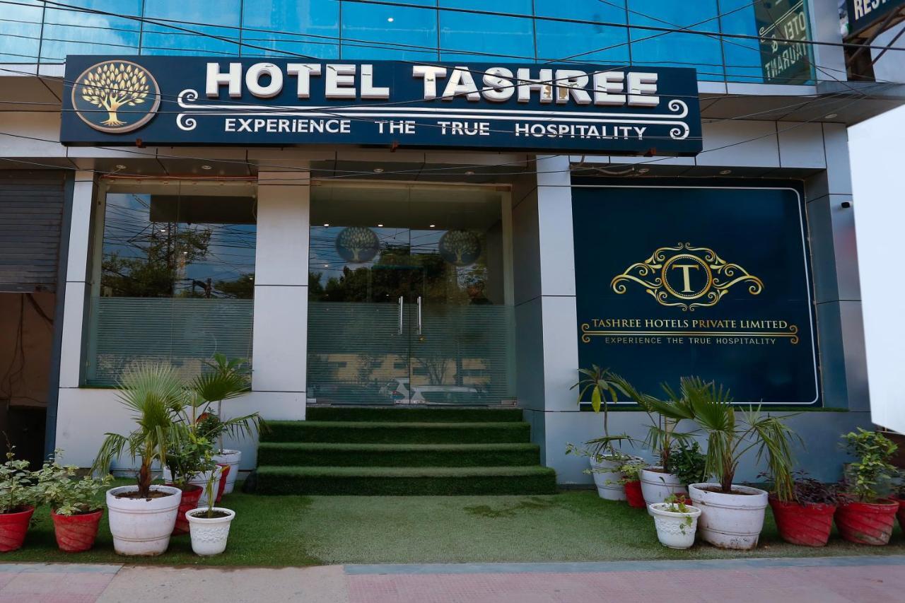 Airport Hotel Tashree Nuova Delhi Esterno foto