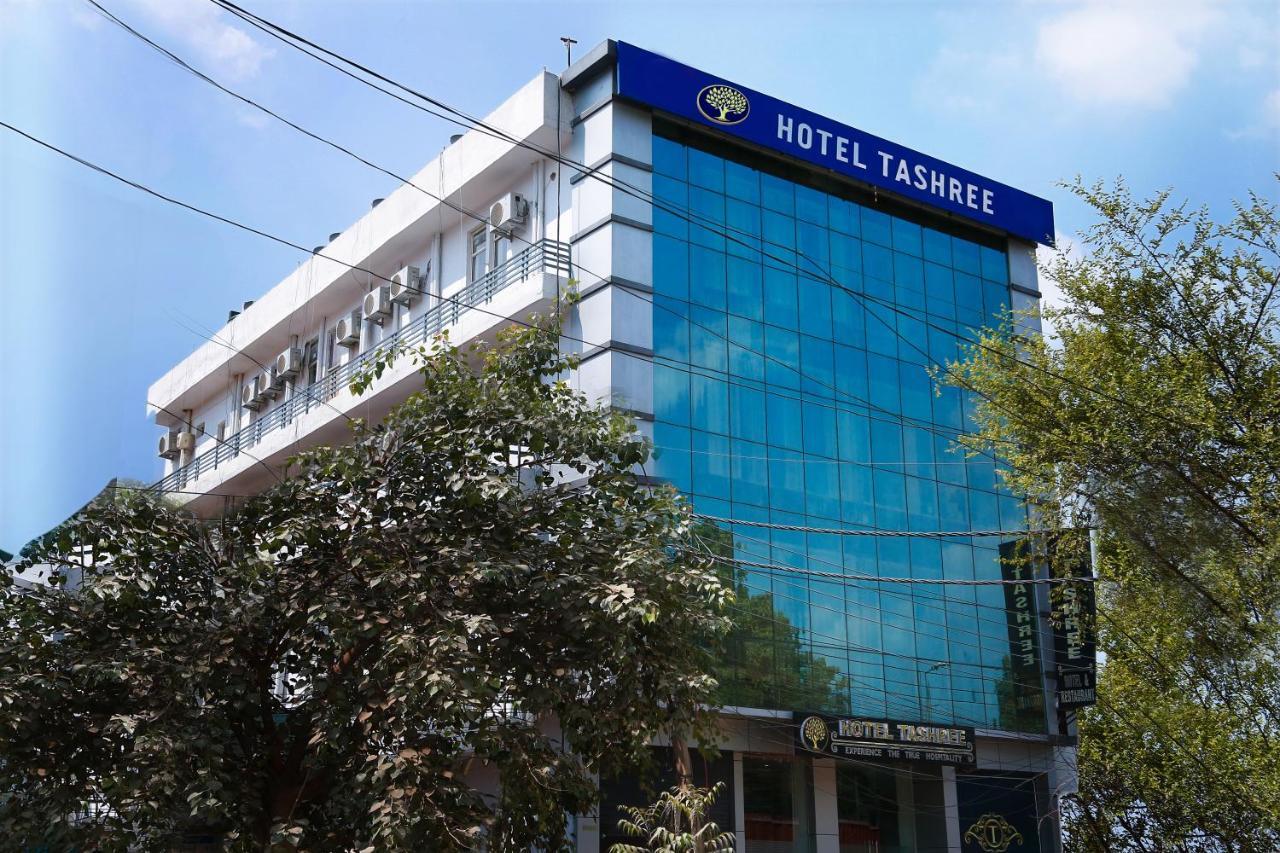 Airport Hotel Tashree Nuova Delhi Esterno foto