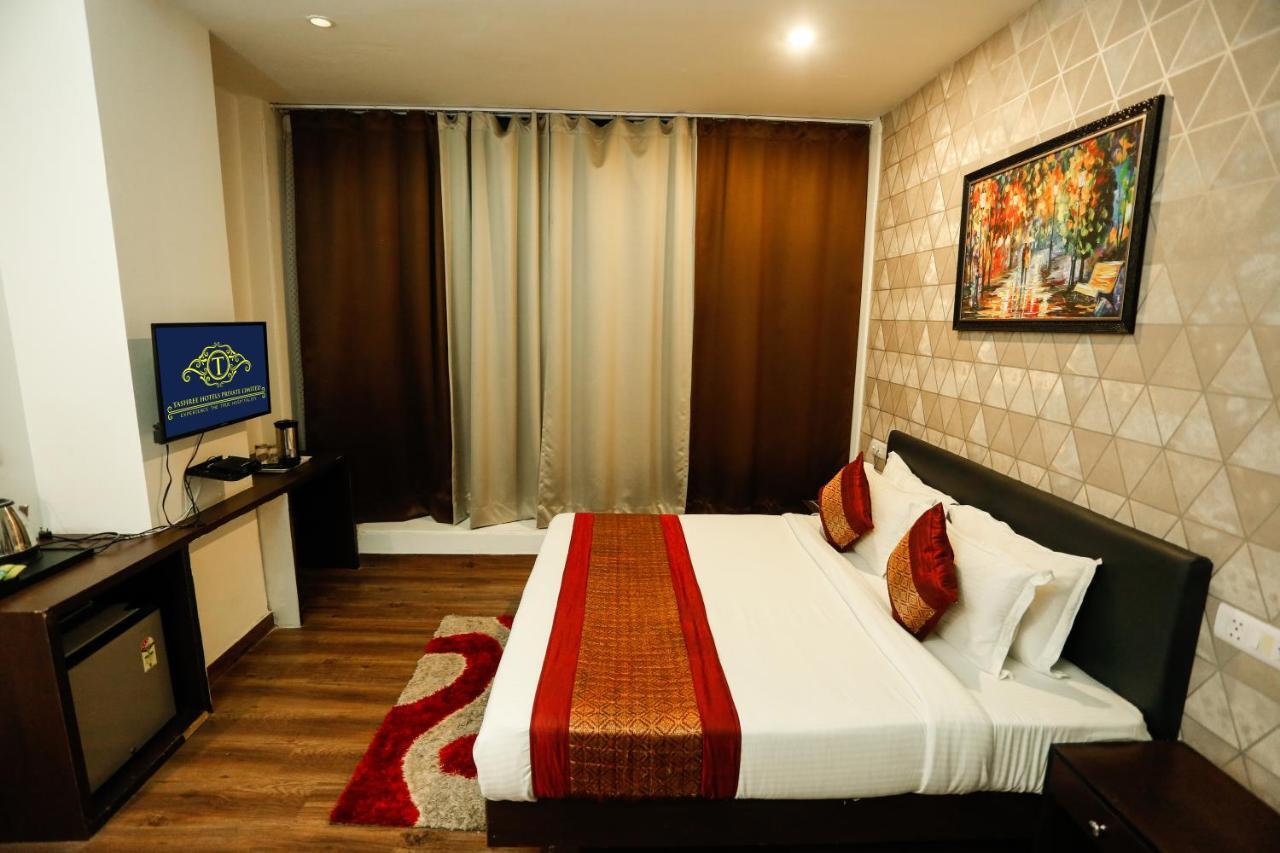 Airport Hotel Tashree Nuova Delhi Esterno foto